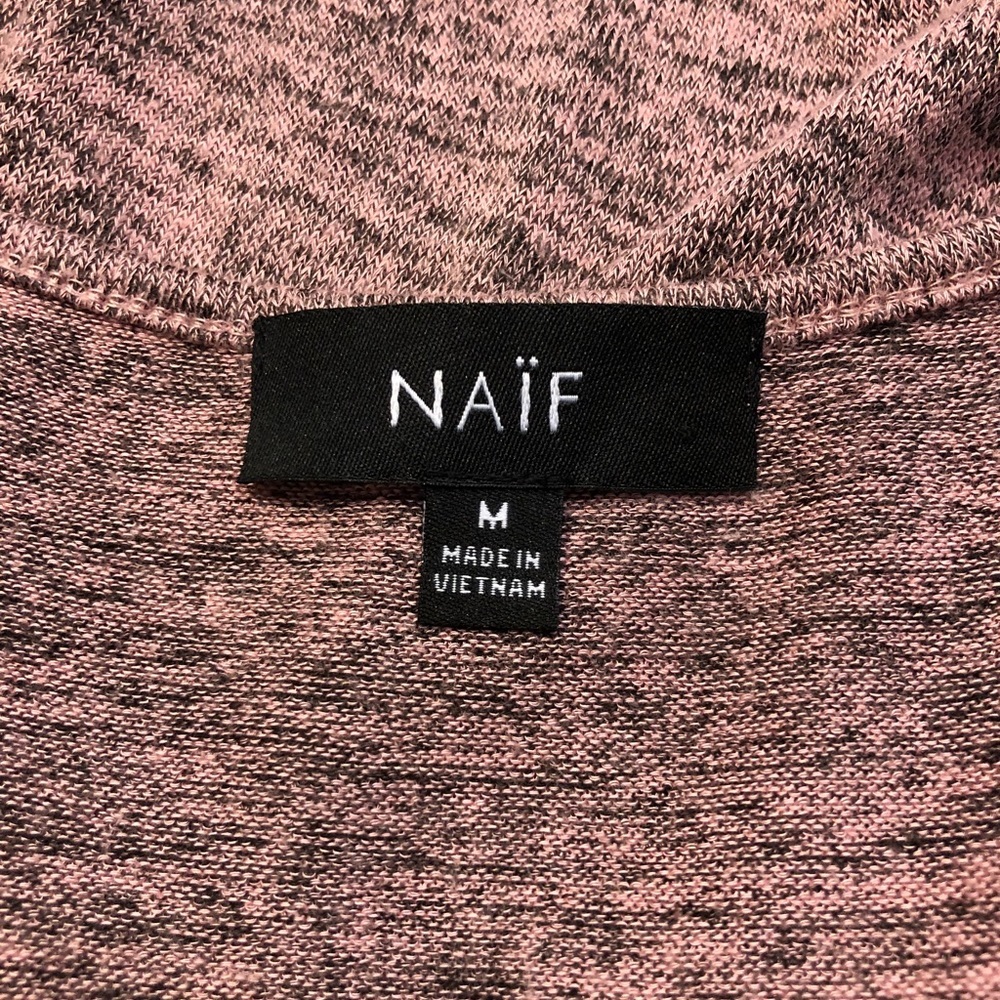 2[Naif] Knitted Pink & Black double cold shoulder - Picture 5 of 7